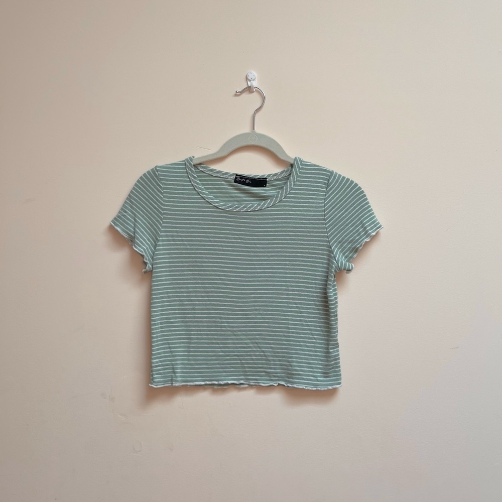 brit & bri cropped tee